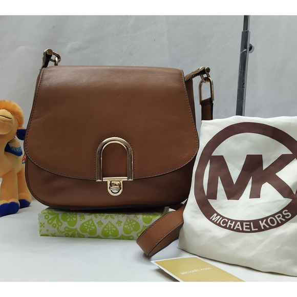 Michael Kors Delfina Brown Tan Leather Turnlock Flap Closure Crossbody Bag - Picture 1 of 16